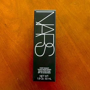 NARS Pure Radiant Tinted Moisturizer - Shade Light 1 Finland - New in Box
